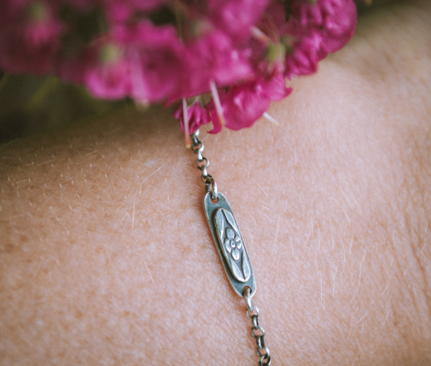 Forgot Me Not Dainty Chain Bracelet