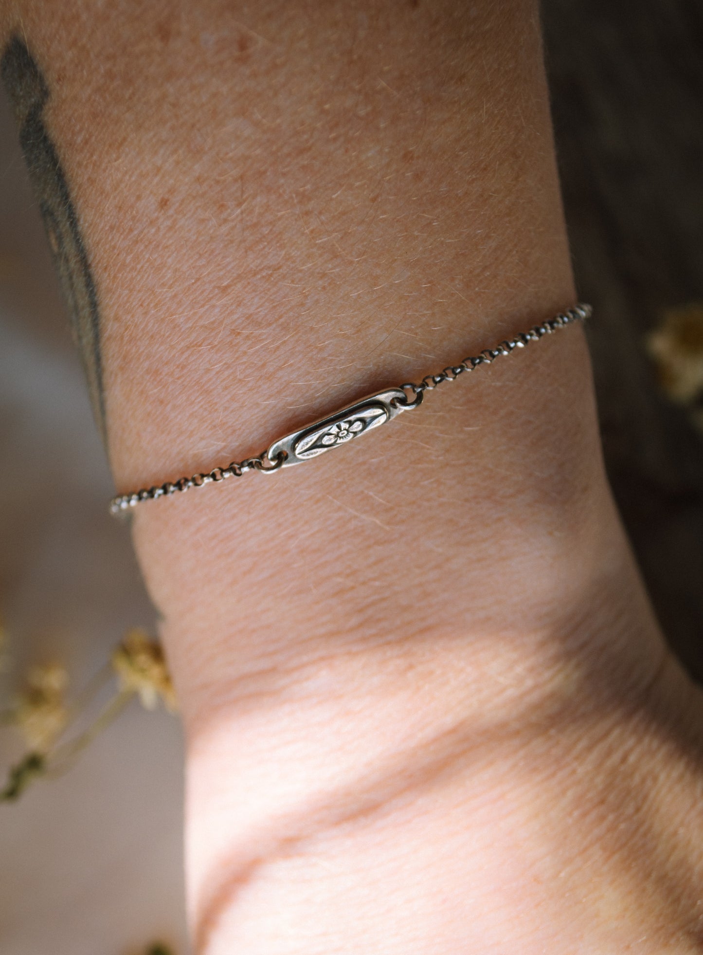Forgot Me Not Dainty Chain Bracelet
