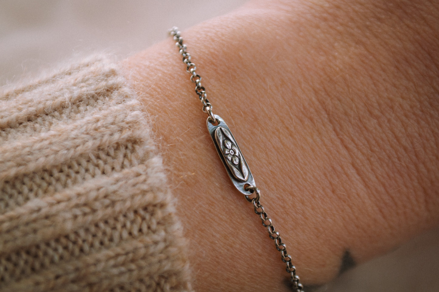 Forgot Me Not Dainty Chain Bracelet