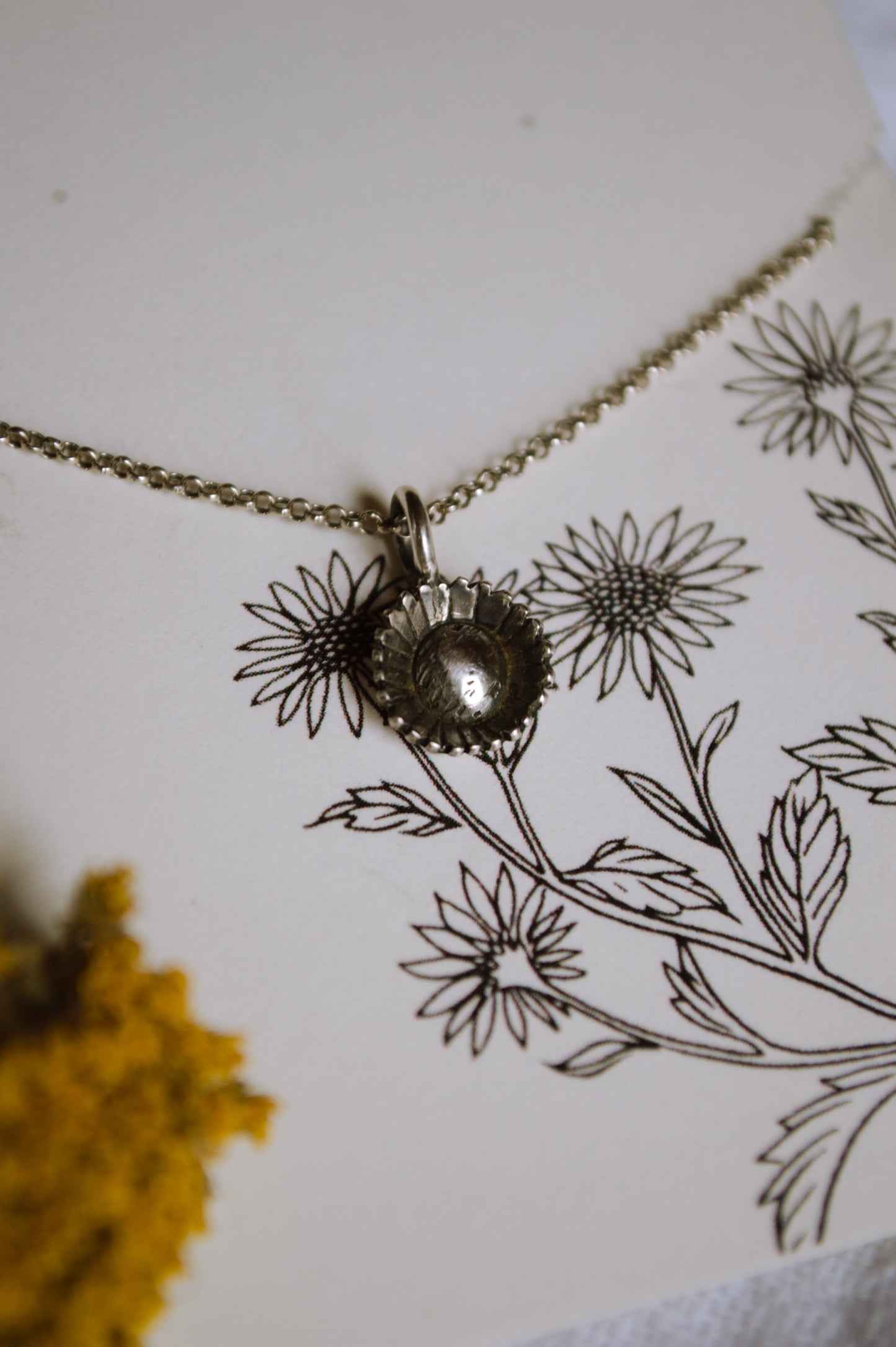 Dainty Sunflower Necklace